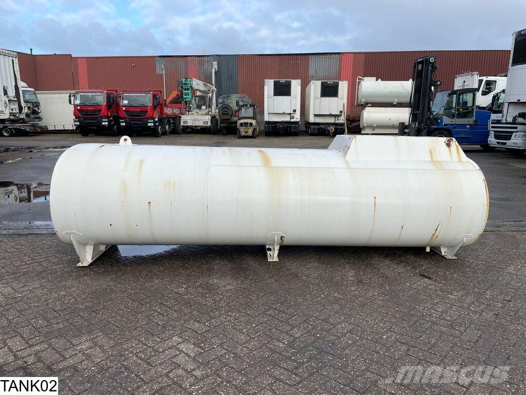 Universeel Tank Polttoaine- ja lisäainesäiliöt