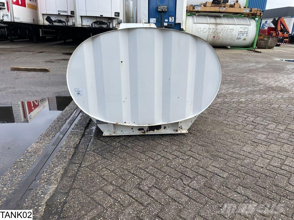 Universeel Tank Polttoaine- ja lisäainesäiliöt