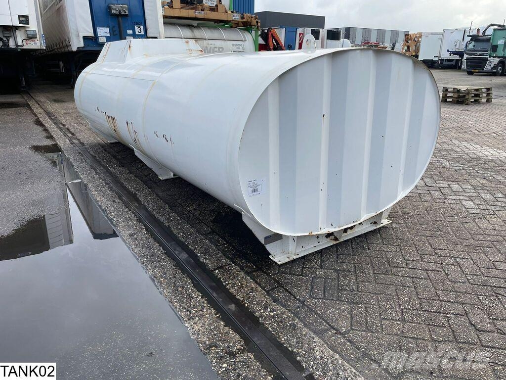 Universeel Tank Polttoaine- ja lisäainesäiliöt