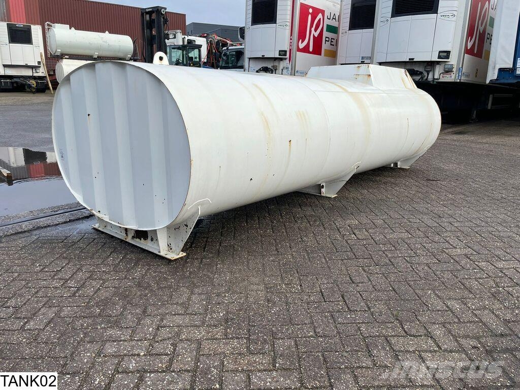 Universeel Tank Polttoaine- ja lisäainesäiliöt