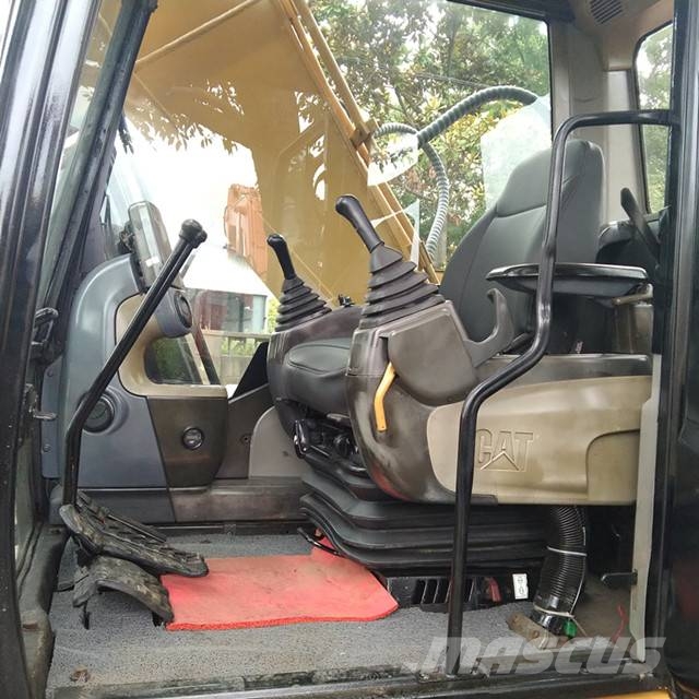 CAT 320 D Vikšriniai ekskavatoriai