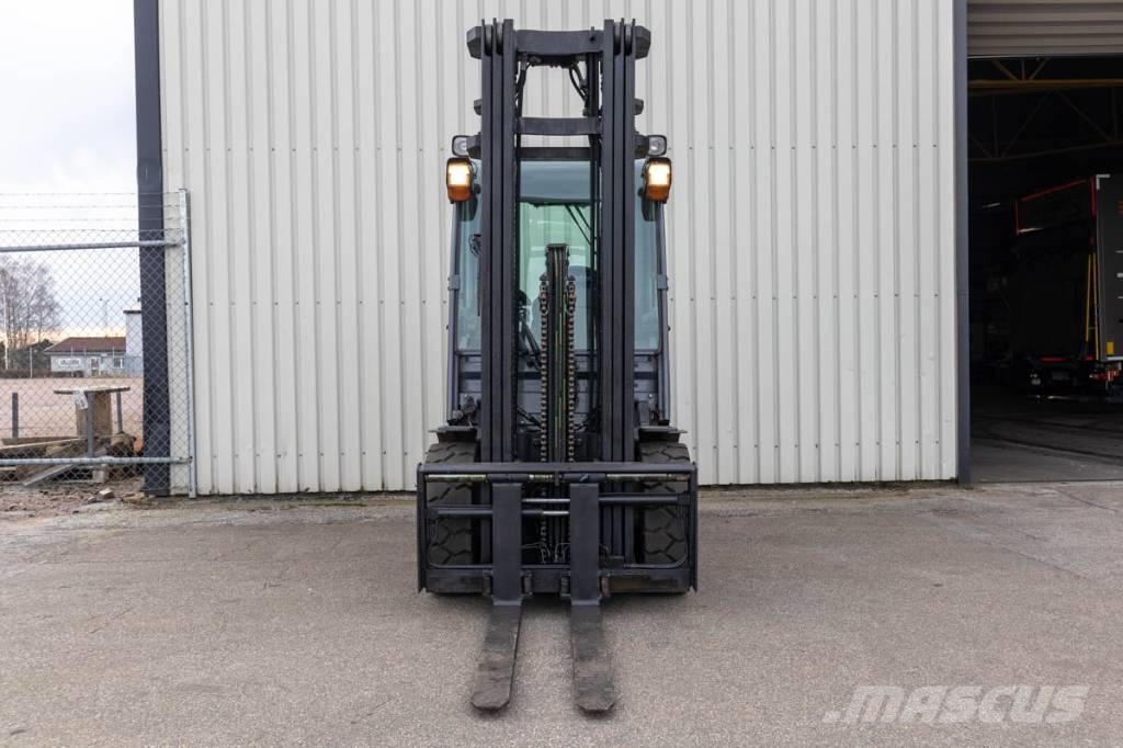 Toyota 02-8FDF30 Dieseltruck m rejäl lyfthöjd om 5500mm Дизельные погрузчики