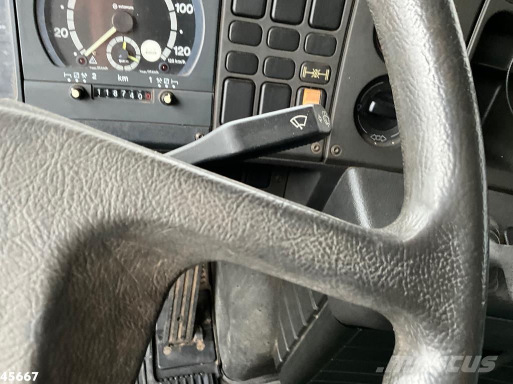 Scania T 93 4x2 Kipper met 31 Tonmeter laadkraan (bj 2005 Sora- ja kippiautot