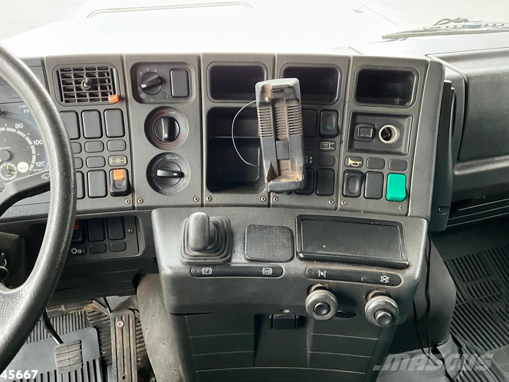 Scania T 93 4x2 Kipper met 31 Tonmeter laadkraan (bj 2005 Sora- ja kippiautot