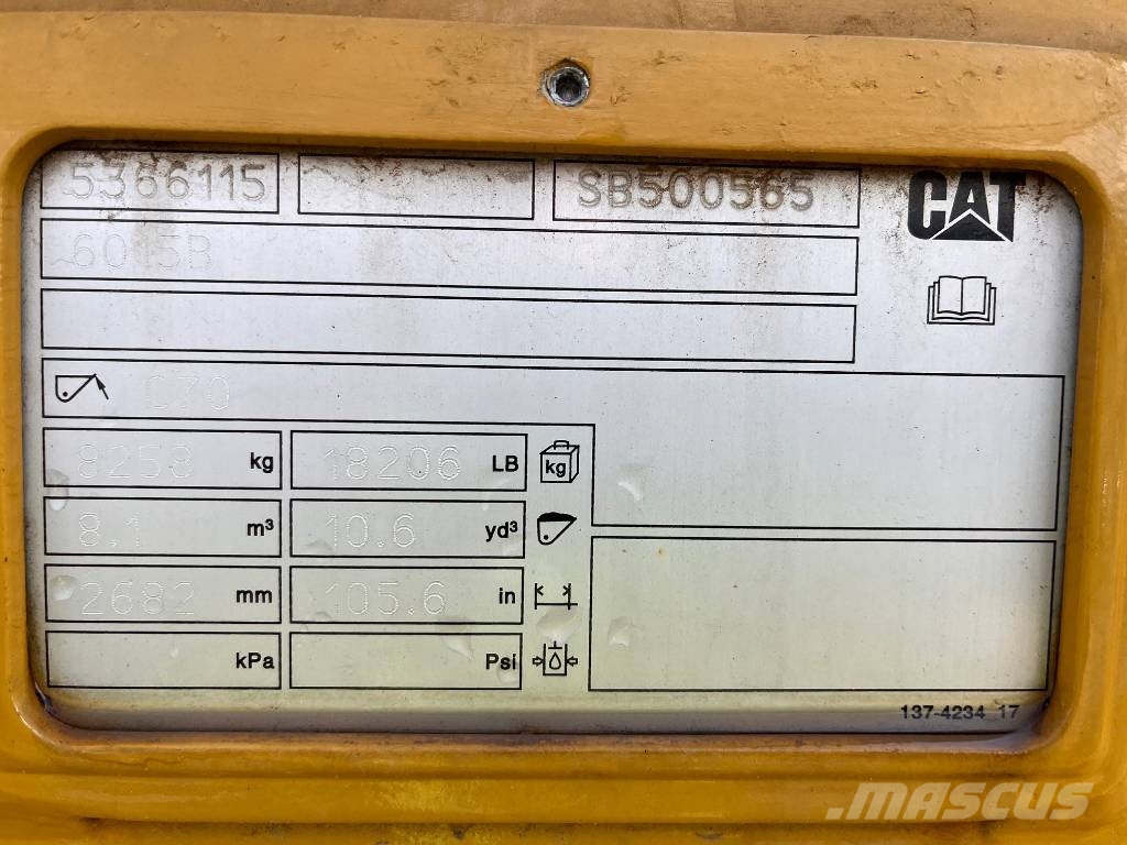 CAT 6015B Retroexcavadoras