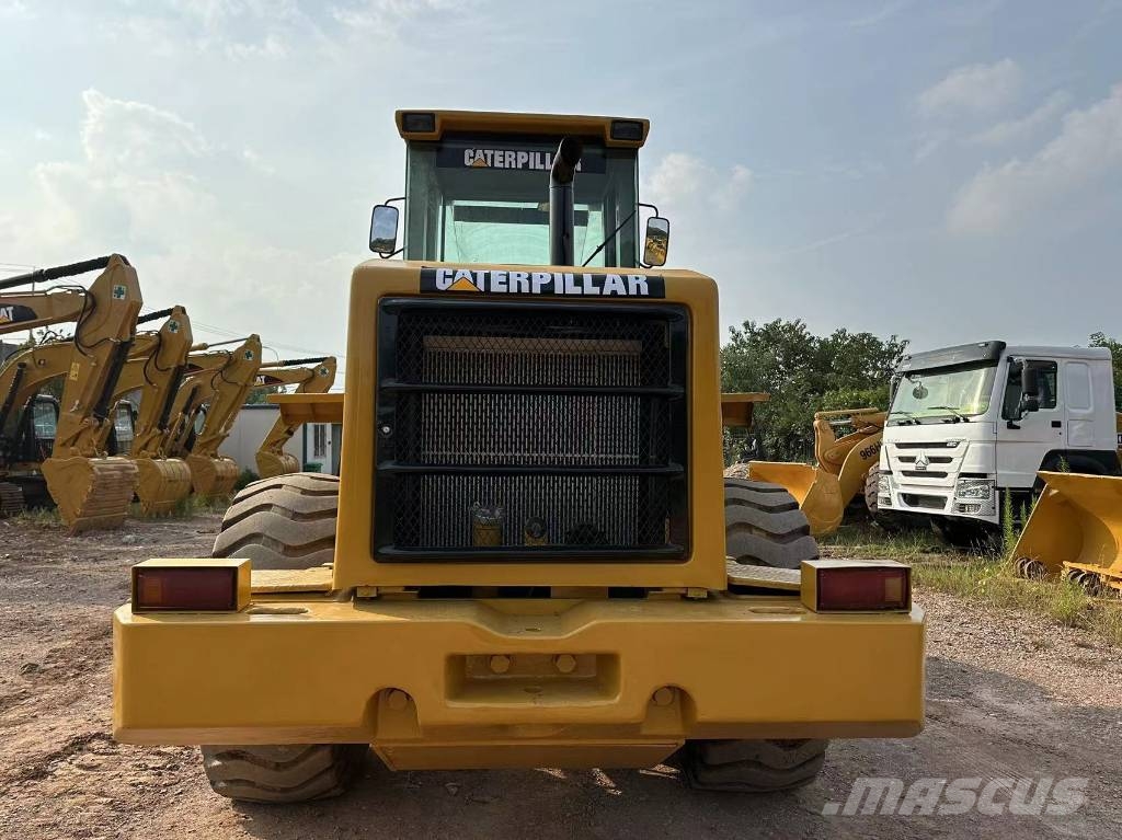 CAT 966G Incarcator pe pneuri