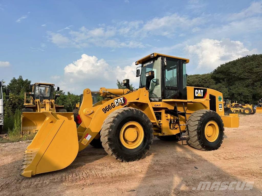 CAT 966G Incarcator pe pneuri