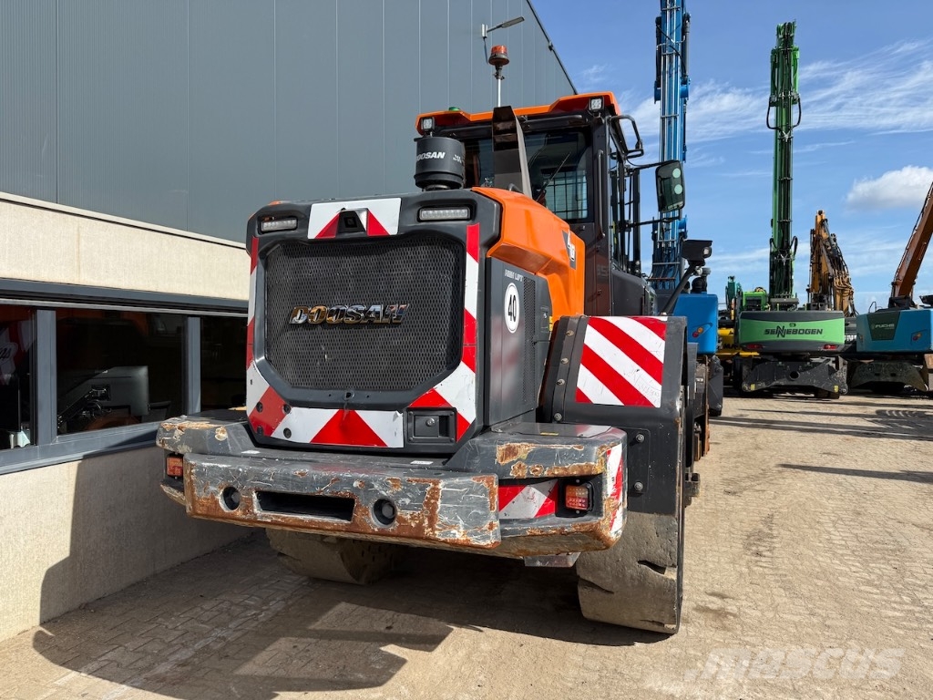 Doosan DL 280-7 - DL 280 - DL 250-7 - DL 320-7 Iekrāvēji uz riteņiem