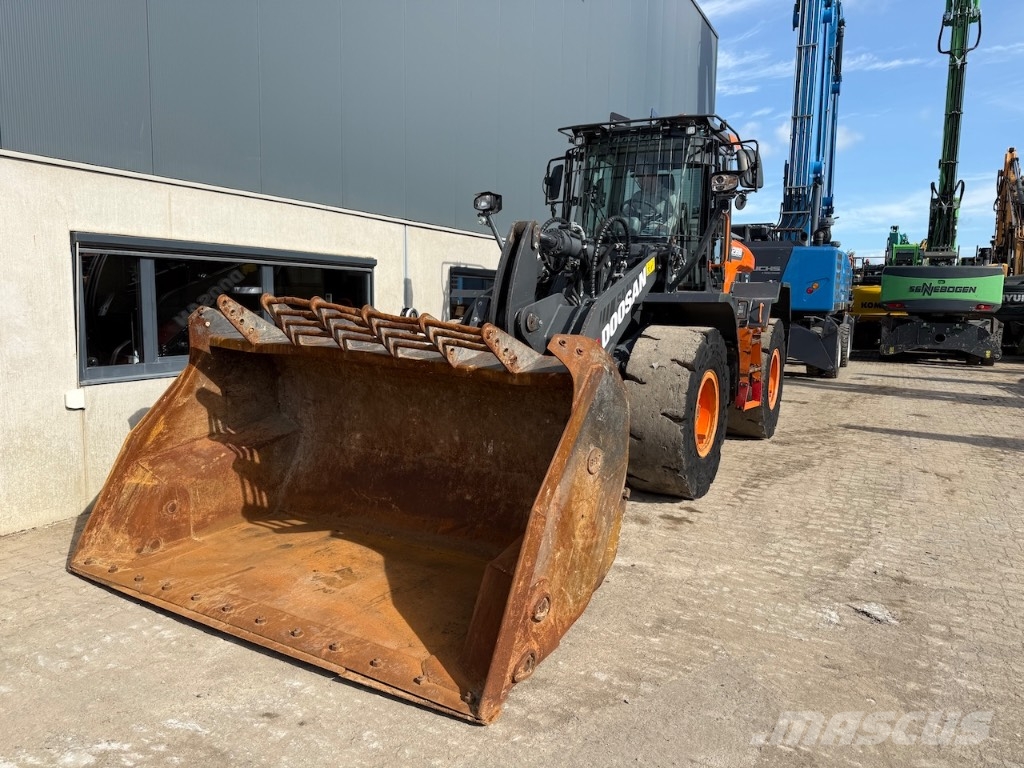Doosan DL 280-7 - DL 280 - DL 250-7 - DL 320-7 Iekrāvēji uz riteņiem