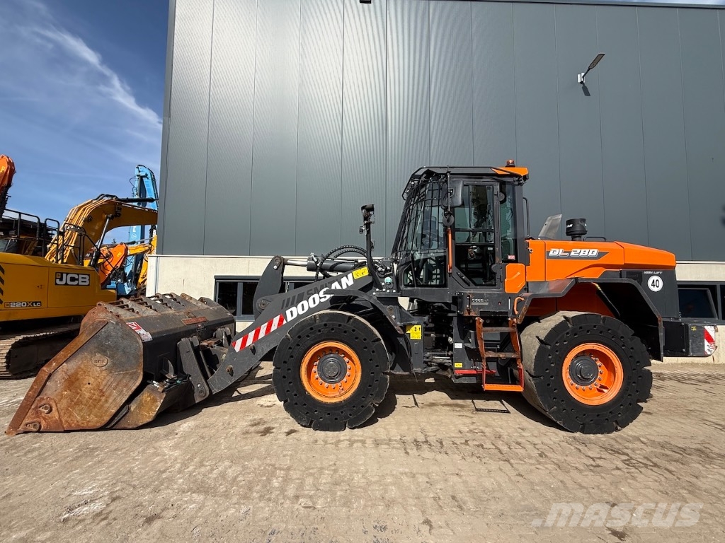 Doosan DL 280-7 - DL 280 - Solid tyres - full rubber 320 Utovarivači na kotačima