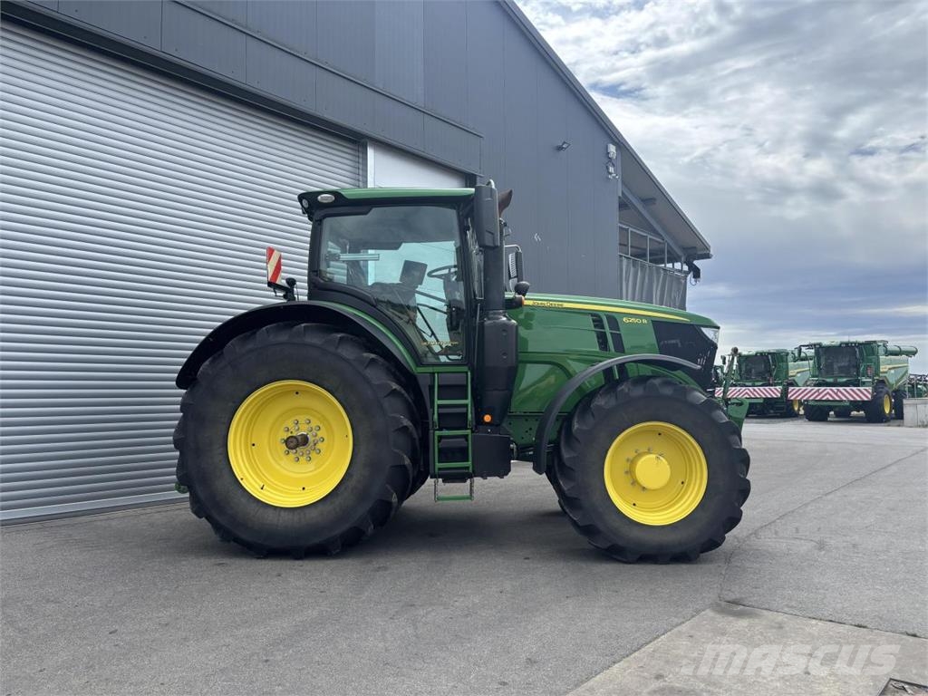 John Deere 6250R - Steckachse, CommandPRO Traktorji