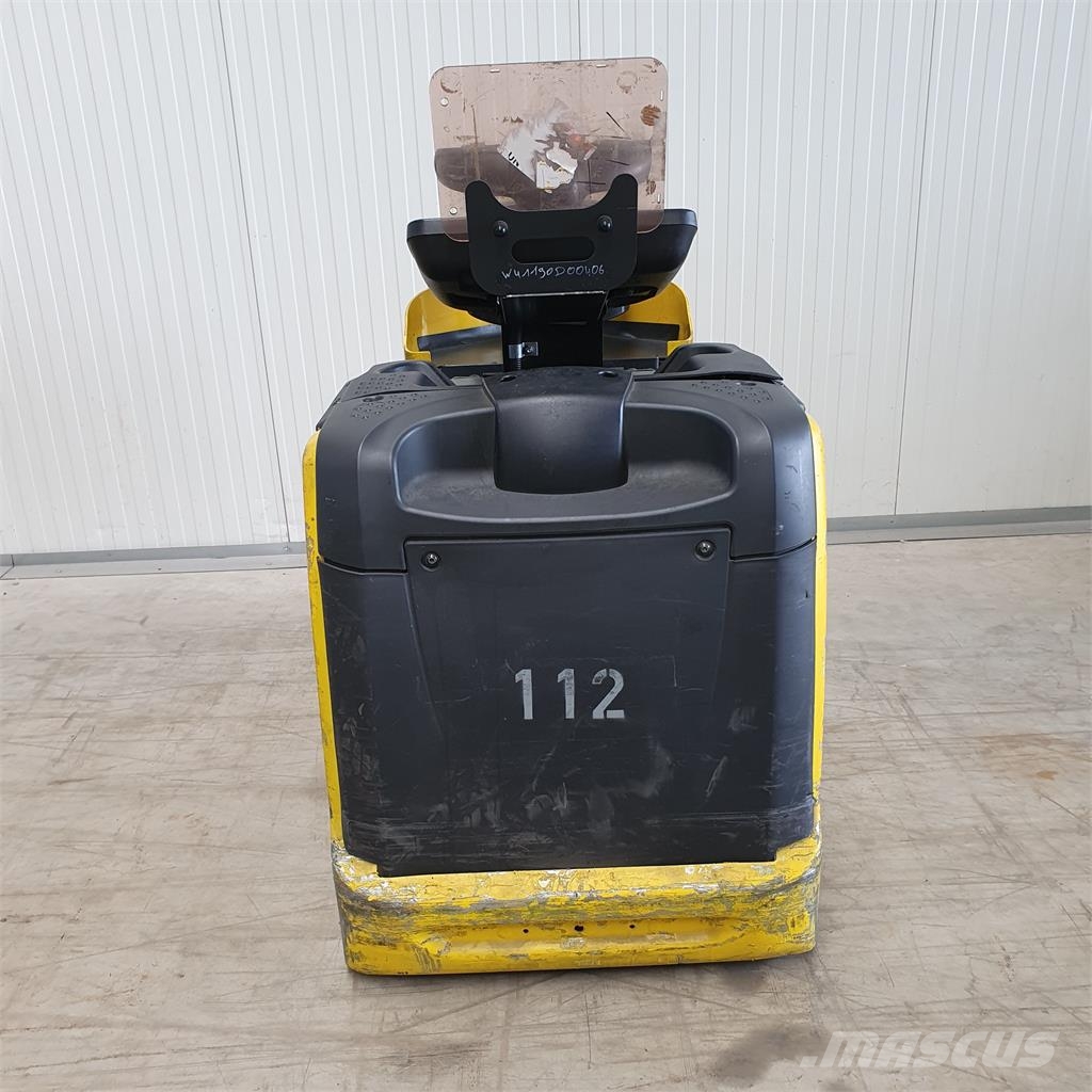 Linde P30C Vučna vozila