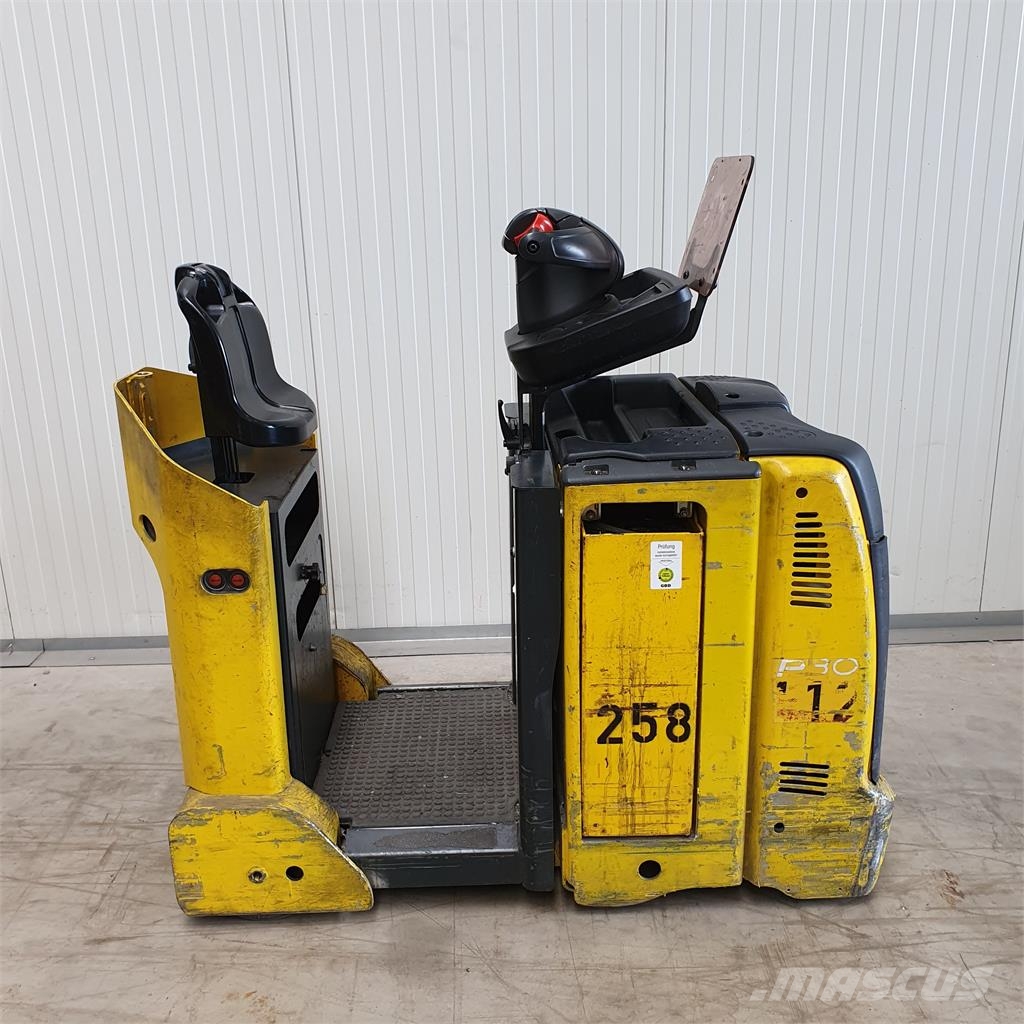 Linde P30C Vučna vozila