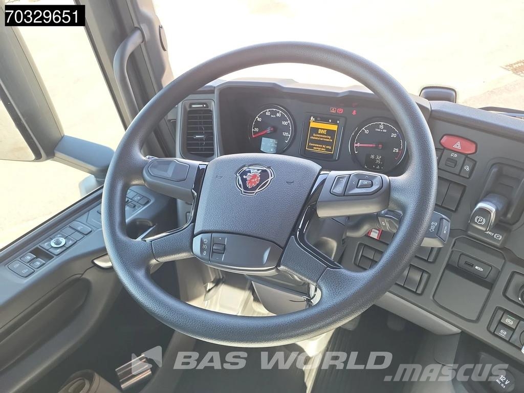 Scania P370 8X4 NEW 8x4 chassis Semi Automatic Euro 6 Шасі з кабіною
