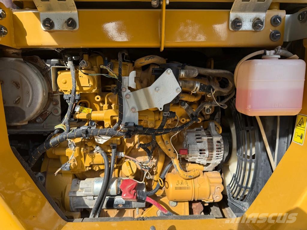 CAT 308E. Automatic Greasing 小型挖土機/掘鑿機<7t(小型挖掘機)