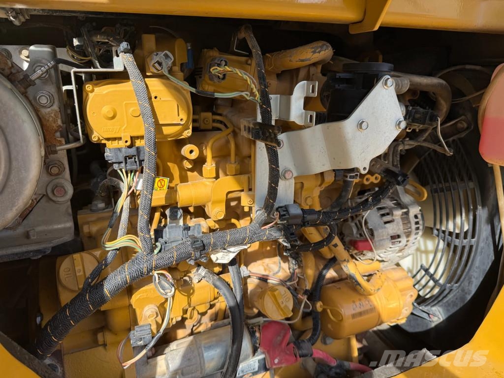 CAT 308E. Automatic Greasing 小型挖土機/掘鑿機<7t(小型挖掘機)