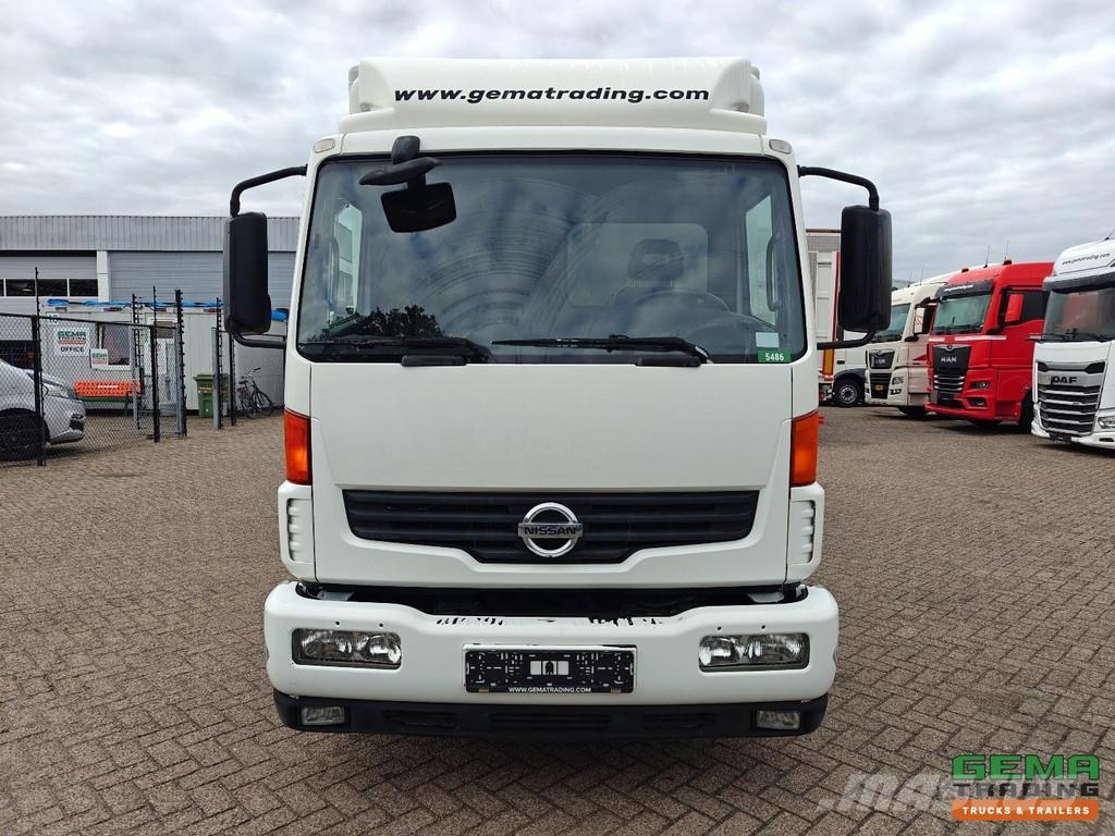 Nissan Atleon 4x2 Day Cab Euro5 - 8T - Boxed Body 5.3M + Skapbiler