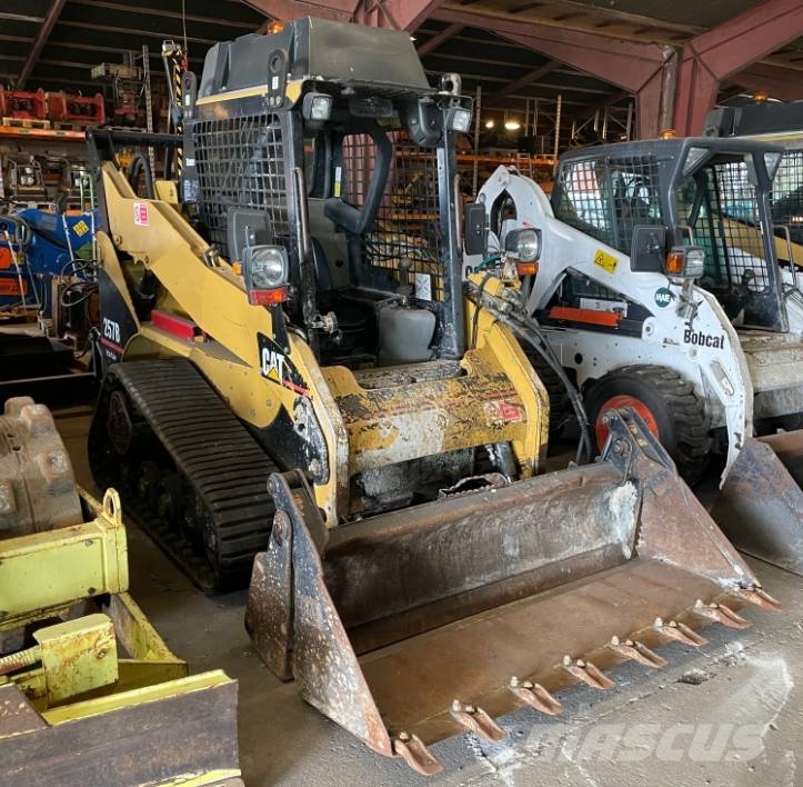 CAT 257B Skid steer loaders