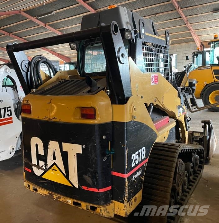 CAT 257B Skid steer loaders