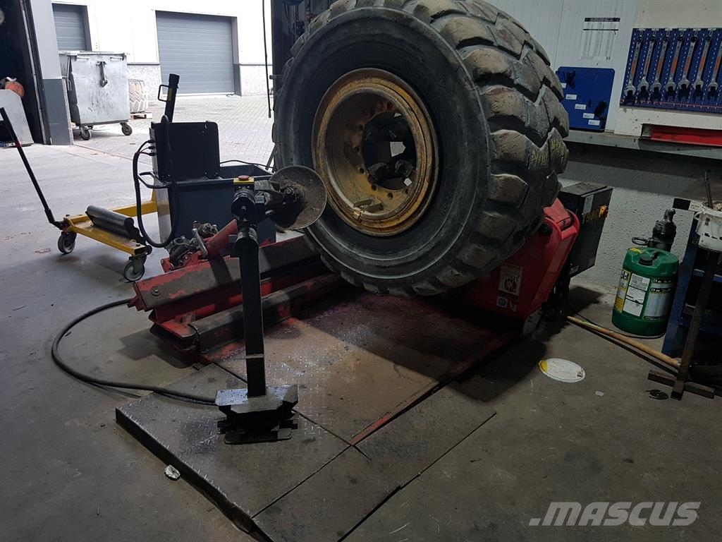 Tongguang T980 - Truck tyre changer/Bandendemontee Otras-construcciones de carreteras