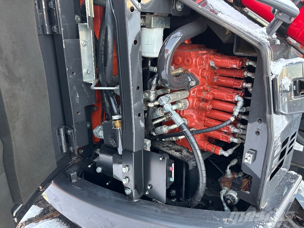 Hitachi ZX 85 US / Engcon, 600mm telat, 3 kauhaa Midikaivukoneet 7t - 12t
