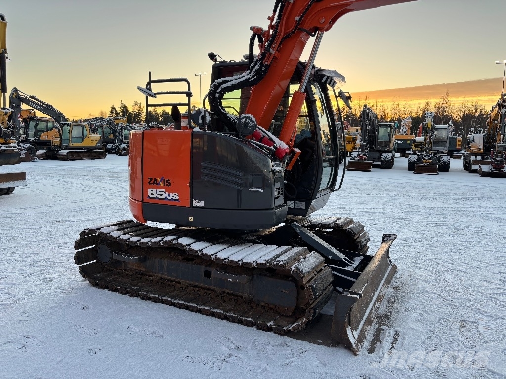 Hitachi ZX 85 US / Engcon, 600mm telat, 3 kauhaa Midikaivukoneet 7t - 12t