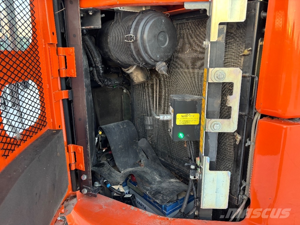 Hitachi ZX 85 US / Engcon, 600mm telat, 3 kauhaa Midikaivukoneet 7t - 12t