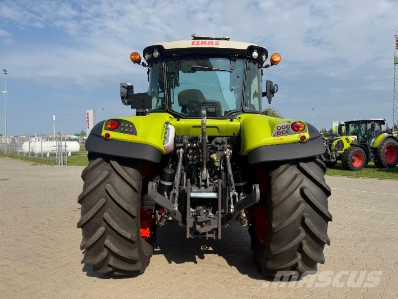 CLAAS ARION 470 Stage V F Traktori