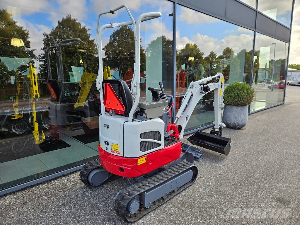 Takeuchi TB 210 R Mini bagri <7t