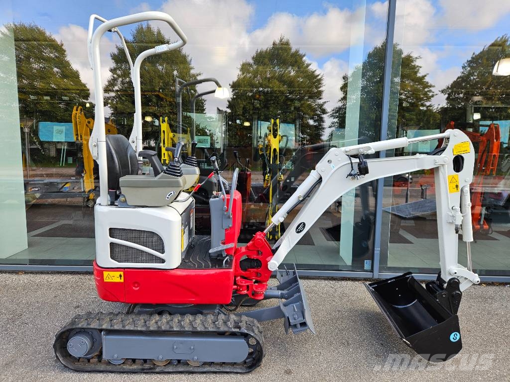 Takeuchi TB 210 R Mini bagri <7t