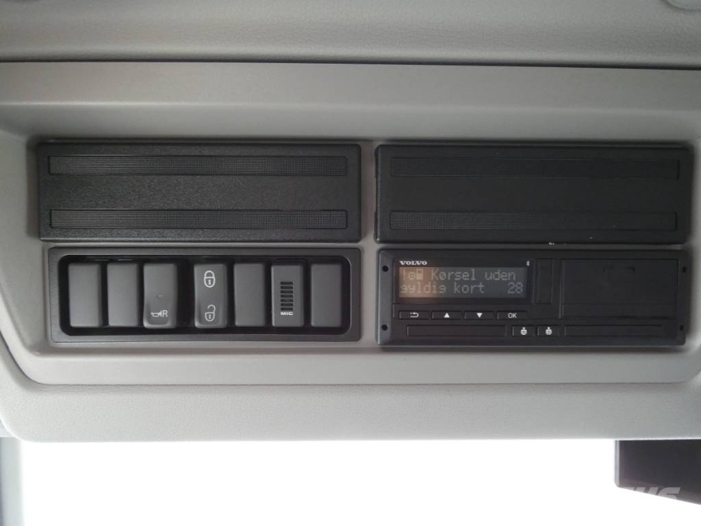 Volvo FL 12.240 m. Kran Camiones grúa