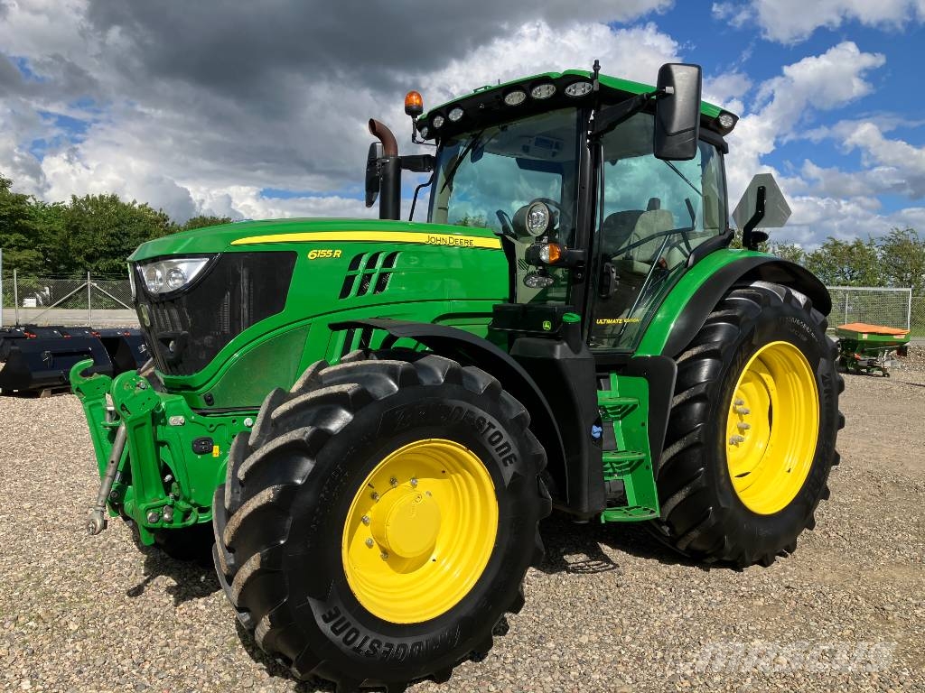 John Deere 6155 R Tractoren