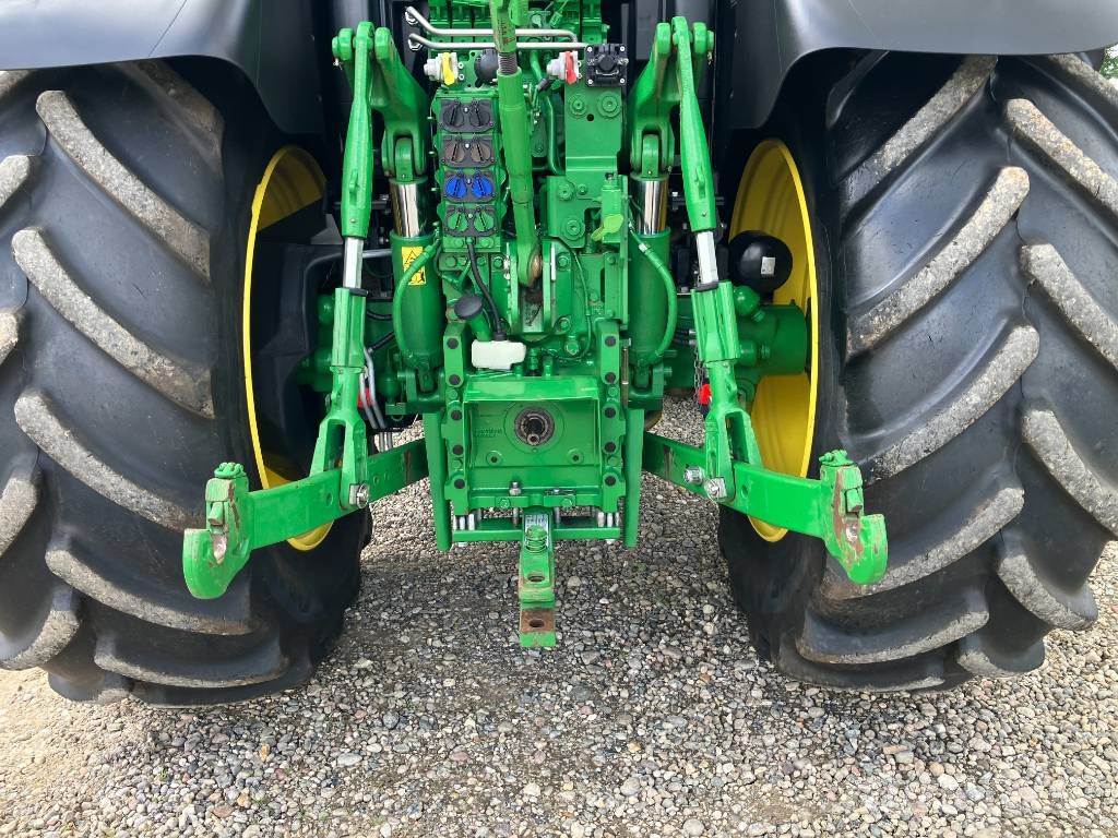 John Deere 6155 R Tractoren