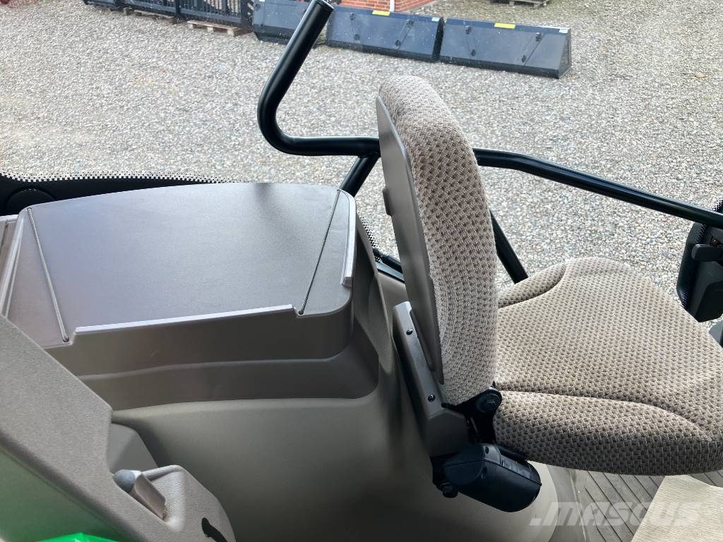 John Deere 6155 R Tractoren