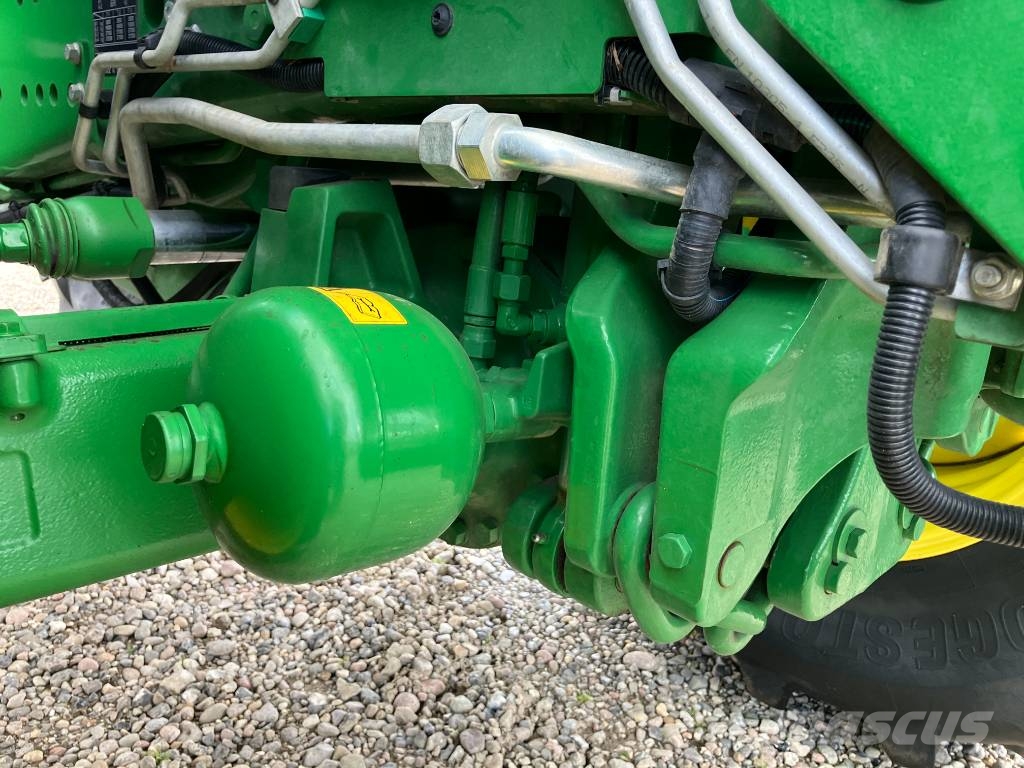 John Deere 6155 R Tractoren