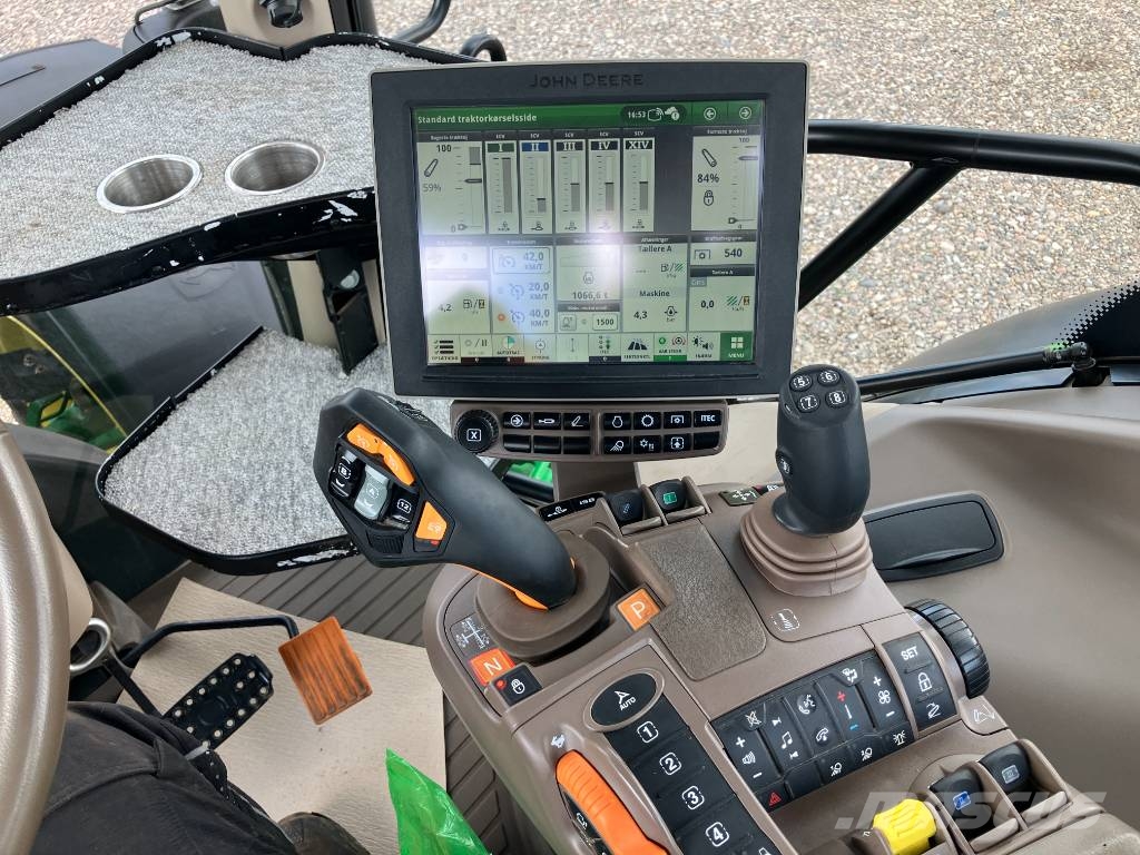 John Deere 6155 R Tractoren
