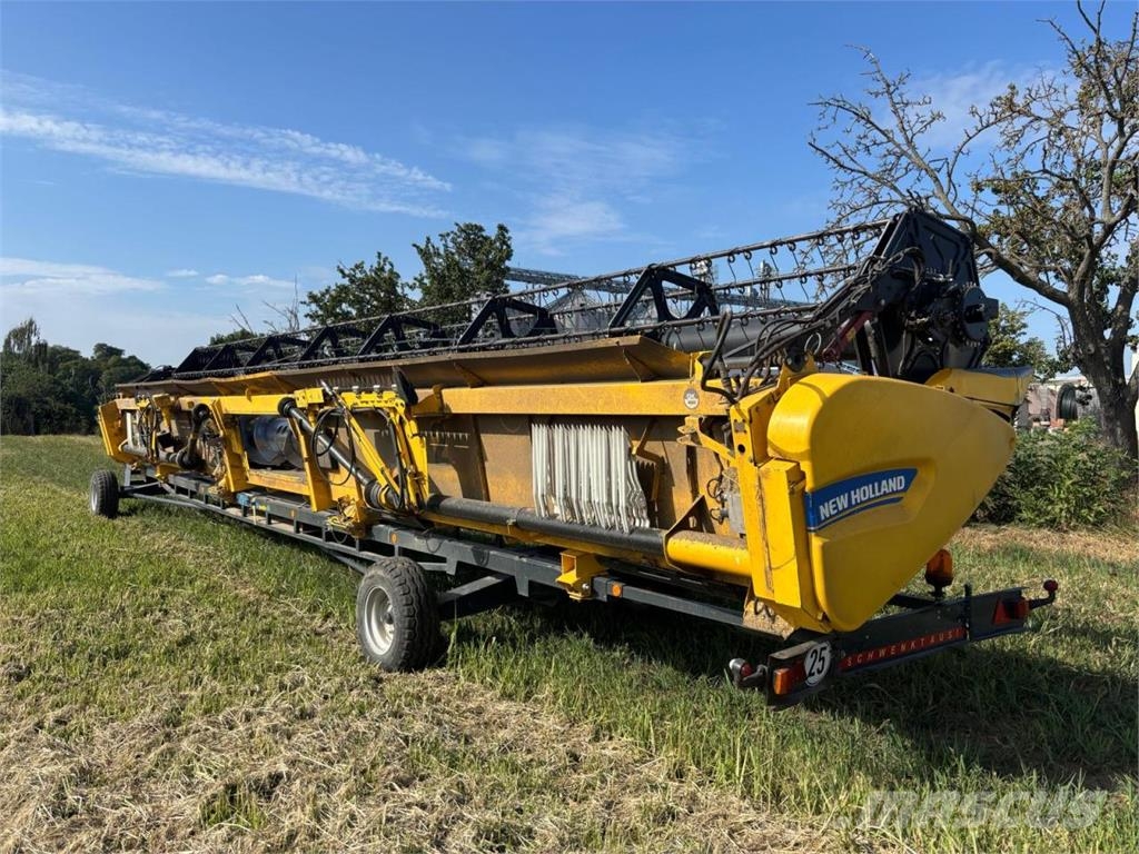 New Holland CR 10.90 Mähdrescher