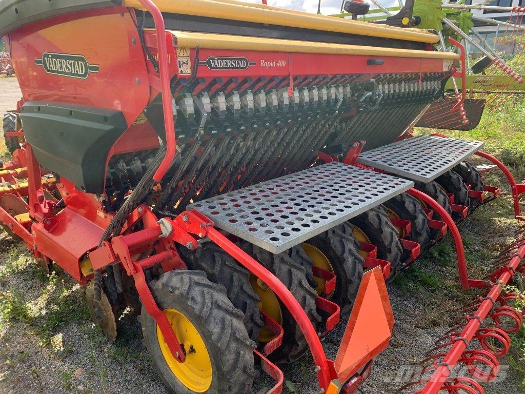 Väderstad Rapid RD 400C مثاقيب مدمجة