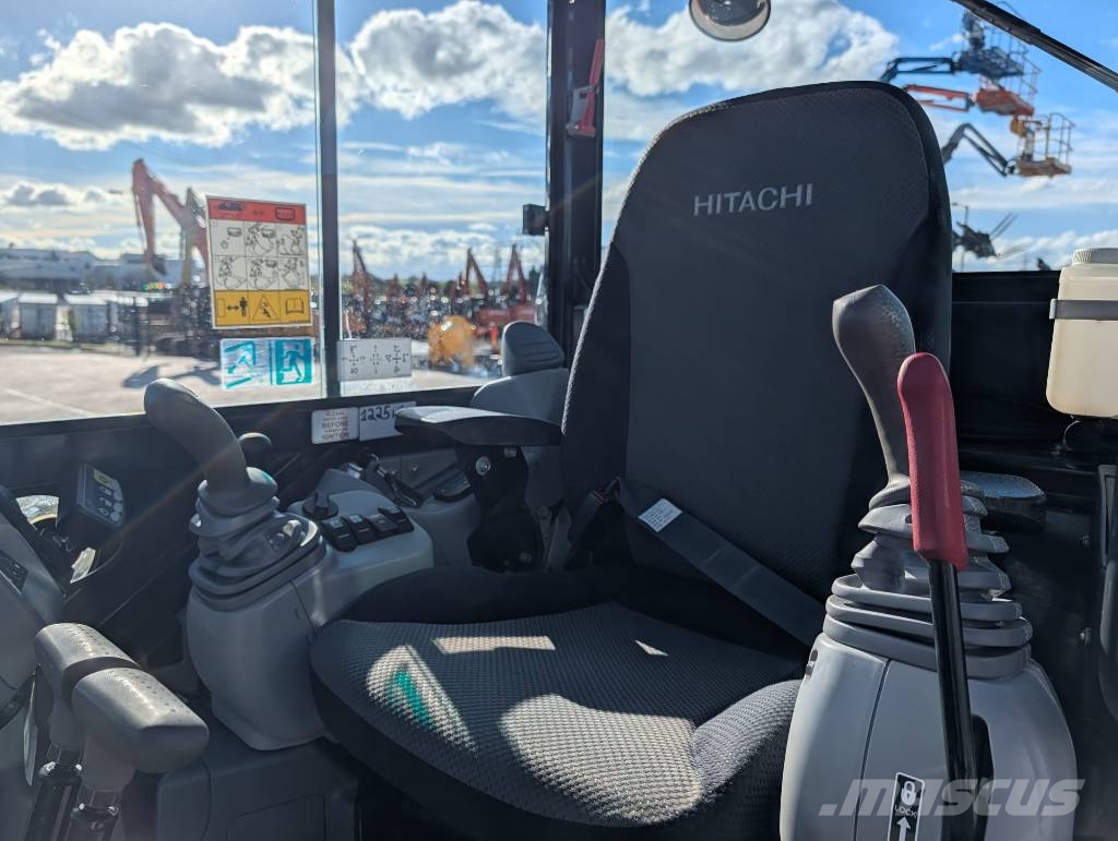 Hitachi ZX 65 USB-6 Mini bagri <7t