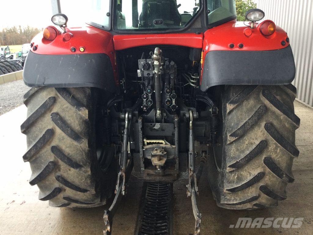 Massey Ferguson 7715 Traktorer