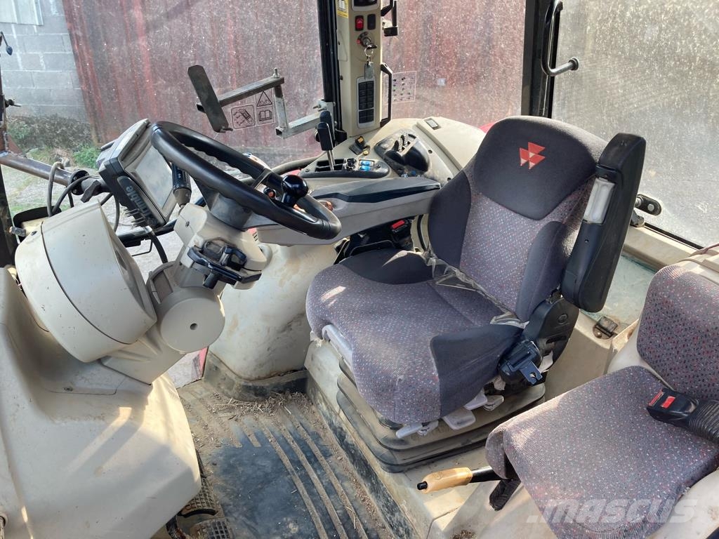 Massey Ferguson 7715 Трактори