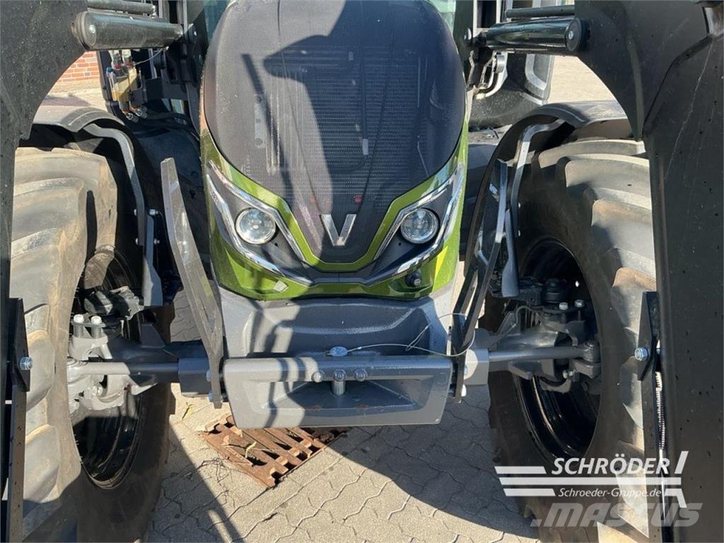 Valtra G 135 A Tractors