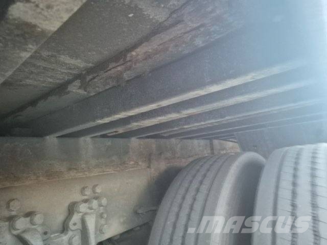 Scania G410LB6X4 Dobozos teherautók