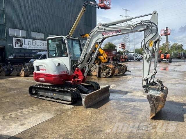 Takeuchi TB 250 Minigraafmachines < 7t