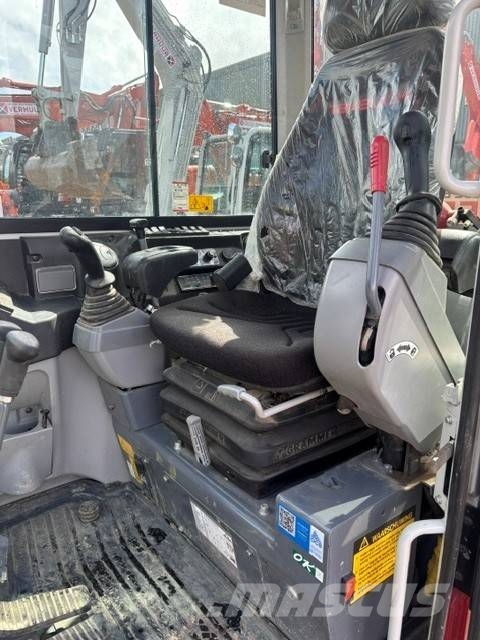 Takeuchi TB 250 Minigraafmachines < 7t
