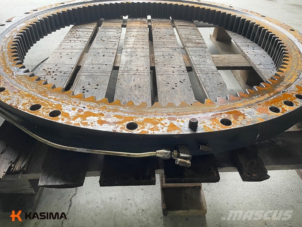 Komatsu PW 160-7 Slewing Ring Menjalnik