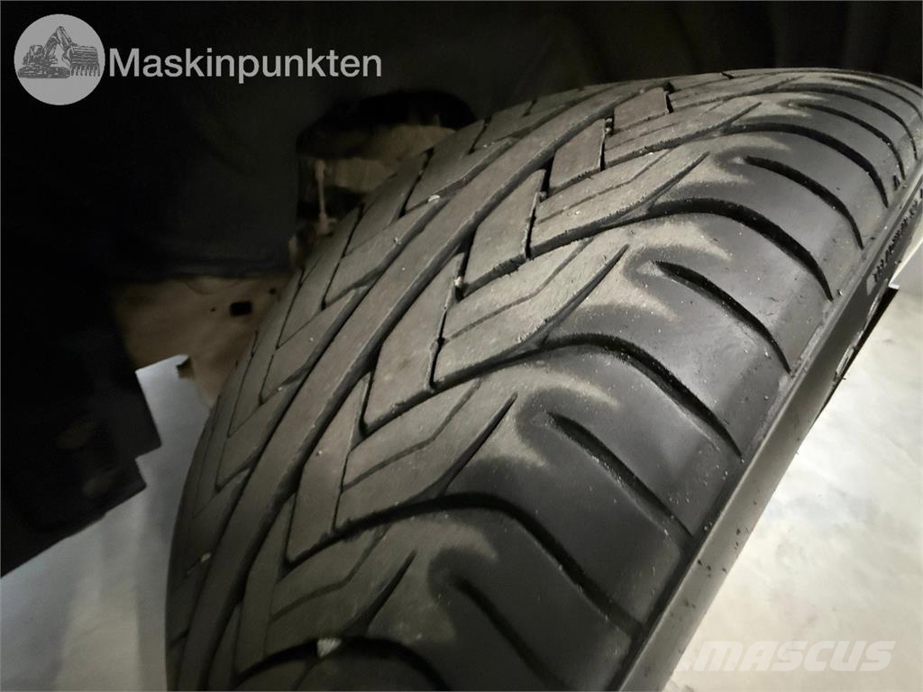 RAM 1500 Crew Cab Madelkaubikud