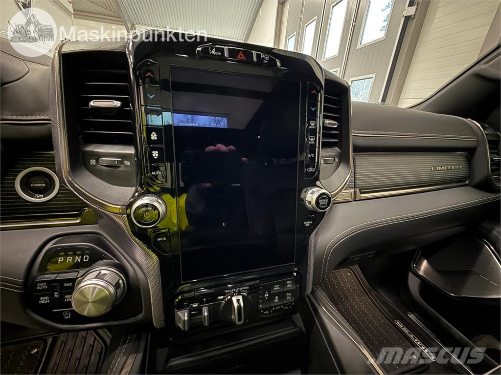 RAM 1500 Crew Cab Madelkaubikud