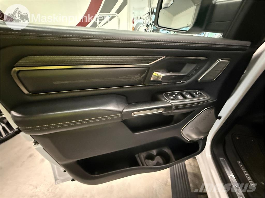 RAM 1500 Crew Cab Madelkaubikud