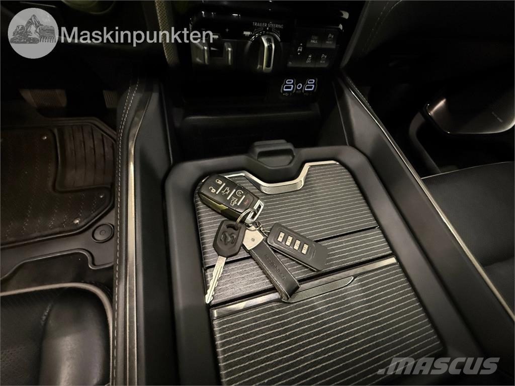 RAM 1500 Crew Cab Madelkaubikud